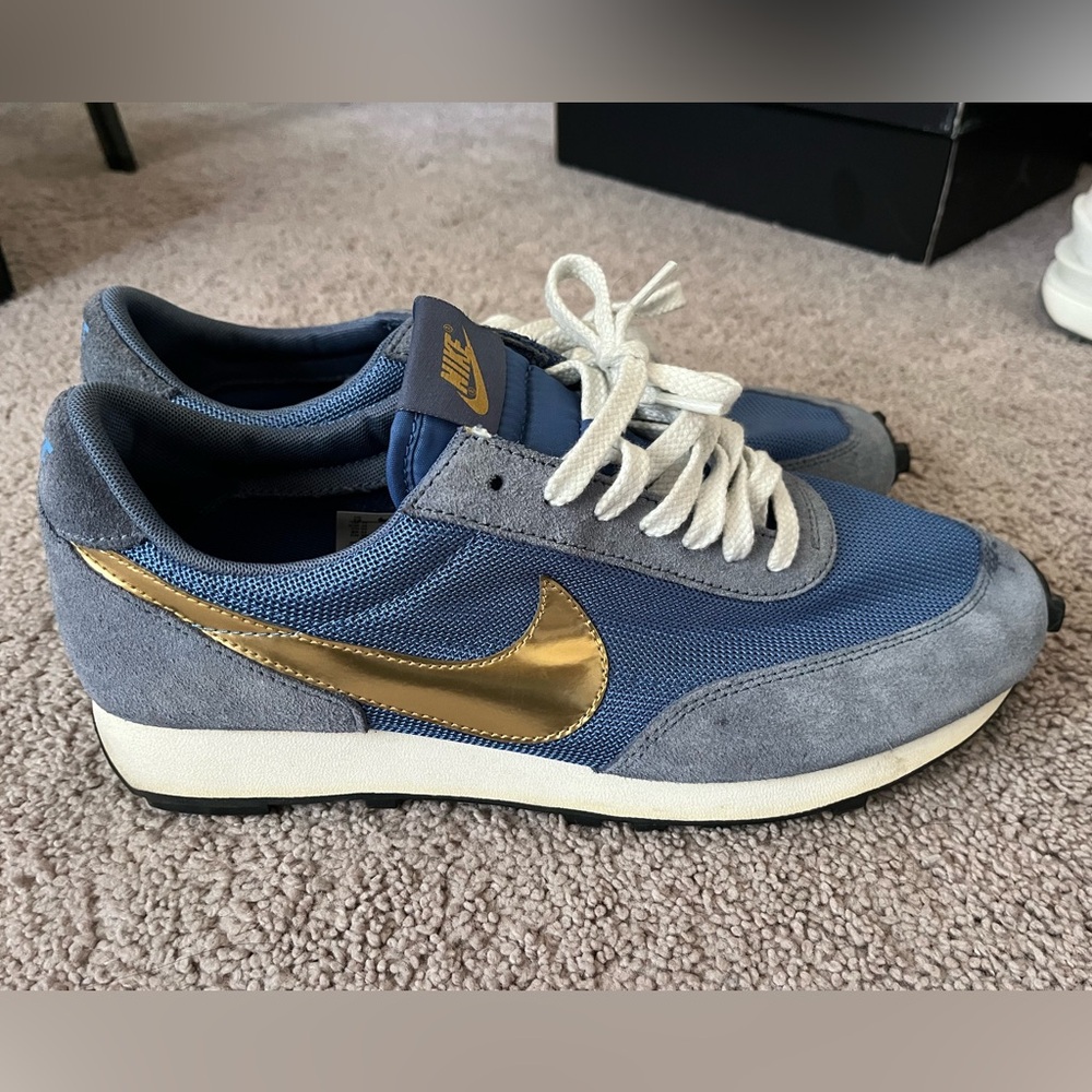 Nike Daybreak SP Blue and Gold Metallic, Men’s Sz 12